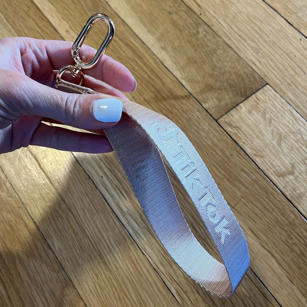 TIKTOK Keychain + Purse Strap Attachment *Brand NEW